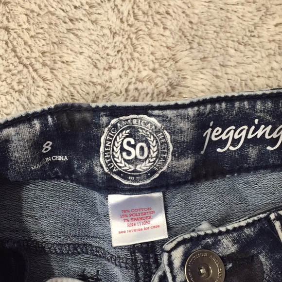 Two pairs of pants - Picture 4 of 5